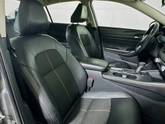 Used 2020  Nissan Altima 4d Sedan AWD 2&period;5L SR at Graham Auto Mall near Mansfield&comma; OH
