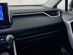 Used 2024  Toyota RAV4 XLE FWD at Graham Auto Mall near Mansfield&comma; OH