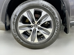 Used 2023  Toyota Highlander Hybrid XLE AWD at Dutro Auto near Zanesville&comma; OH