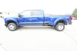 New 2026  Ford Super Duty F-350 4WD Platinum Crew Cab DRW 8' Box at Dutro Auto near Zanesville&comma; OH