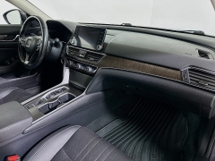 Used 2020  Honda Accord Sedan 4d EX-L 2.0T at Dutro Auto near Zanesville, OH