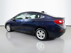 Used 2016  Chevrolet Cruze 4d Sedan LT Auto at Dutro Auto near Zanesville&comma; OH