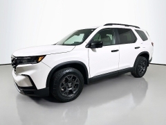 Used 2025  Honda Pilot TrailSport AWD at Dutro Auto near Zanesville&comma; OH