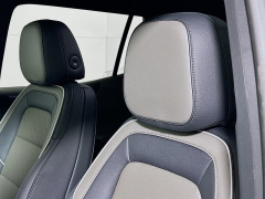 New 2026  Chevrolet Equinox FWD 4dr LT w&sol;1LT at Graham Auto Mall near Mansfield&comma; OH