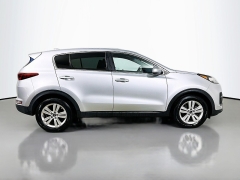 Used 2018  Kia Sportage 4d SUV FWD LX w&sol;Popular Pkg at Dutro Auto near Zanesville&comma; OH