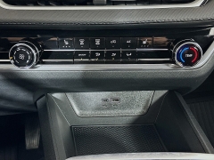 New 2026  Chevrolet Equinox AWD 4dr LT w&sol;2LT at Graham Auto Mall near Mansfield&comma; OH
