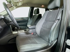Used 2012 Jeep Grand Cherokee 4d SUV 4WD Laredo at Dutro Auto near Zanesville, OH