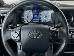Used 2020  Toyota Tacoma 4WD Double Cab TRD Sport Auto at Dutro Auto near Zanesville&comma; OH