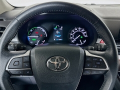 Used 2021  Toyota Sienna XLE AWD 7-Passenger at Graham Auto Mall near Mansfield&comma; OH