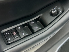 Used 2022  Jeep Grand Cherokee L Altitude 4x4 at Dutro Auto near Zanesville&comma; OH