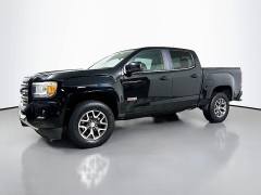 Used 2015  GMC Canyon 4WD Crew Cab SLE at Dutro Auto near Zanesville&comma; OH