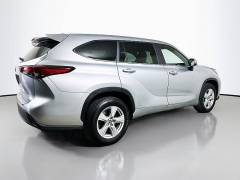 Used 2023  Toyota Highlander L FWD at Dutro Auto near Zanesville, OH