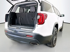 Used 2023  GMC Acadia AWD 4dr SLT at Dutro Auto near Zanesville&comma; OH