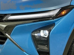 Used 2025  Chevrolet Trax FWD 4dr 2RS at Graham Auto Mall near Mansfield&comma; OH