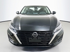 Used 2024  Nissan Altima 2&period;5 SV Sedan at Dutro Auto near Zanesville&comma; OH