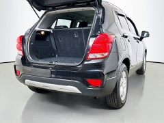 Used 2020  Chevrolet Trax 4d SUV FWD LT at Dutro Auto near Zanesville&comma; OH