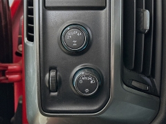 Used 2019  Chevrolet Silverado 1500 Legacy 4WD Double Cab LT at Dutro Auto near Zanesville&comma; OH