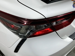 Used 2018  Toyota Camry 4d Sedan SE at Dutro Auto near Zanesville&comma; OH