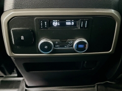 Used 2019  Ford Expedition 4d SUV 4WD XLT at Dutro Auto near Zanesville, OH