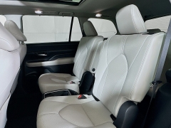 Used 2024  Toyota Grand Highlander Limited AWD at Dutro Auto near Zanesville&comma; OH