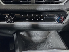 Used 2026  Chevrolet Equinox AWD 4dr LT w&sol;2LT at Dutro Auto near Zanesville&comma; OH