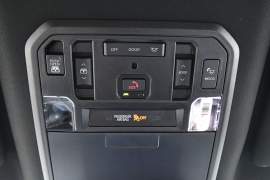 Used 2022  Toyota Tundra Hybrid 4WD Platinum CrewMax 5&period;5ft Bed at Dutro Auto near Zanesville&comma; OH