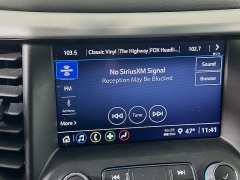 Used 2023  GMC Acadia AWD 4dr SLE at Graham Auto Mall near Mansfield, OH