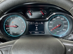 Used 2017  Chevrolet Cruze 4d Hatchback LT Auto at Dutro Auto near Zanesville&comma; OH