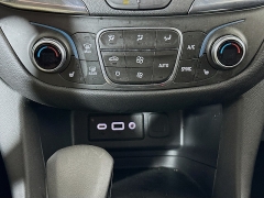 Used 2022  Chevrolet Equinox AWD 4dr LT w/1LT at Graham Auto Mall near Mansfield, OH