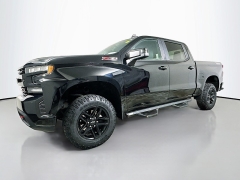 Used 2021  Chevrolet Silverado 1500 4WD Crew Cab 147" LT Trail Boss at Dutro Auto near Zanesville&comma; OH
