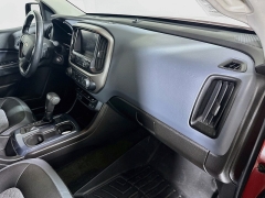 Used 2016  Chevrolet Colorado 4WD Crew Cab Z71 at Dutro Auto near Zanesville&comma; OH