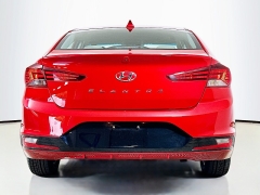 Used 2020  Hyundai Elantra 4d Sedan SEL at Dutro Auto near Zanesville, OH
