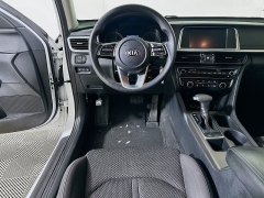 Used 2019  Kia Optima 4d Sedan LX at Graham Auto Mall near Mansfield&comma; OH