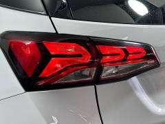 Used 2024  Chevrolet Equinox FWD 4dr LT w&sol;1LT at Graham Auto Mall near Mansfield&comma; OH