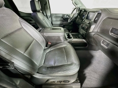 Used 2019  Chevrolet Silverado 1500 4WD Crew Cab LTZ at Graham Auto Mall near Mansfield&comma; OH