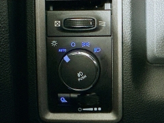 Used 2014  Ram 1500 4WD Crew Cab Express at Dutro Auto near Zanesville&comma; OH