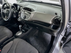 Used 2010  Honda Fit 5d Hatchback Base Auto at Dutro Auto near Zanesville&comma; OH