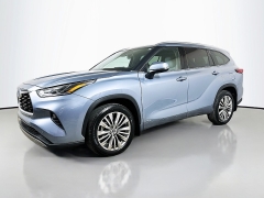 Used 2022  Toyota Highlander Hybrid Platinum AWD at Dutro Auto near Zanesville&comma; OH