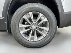 New 2027  Chevrolet Equinox FWD 4dr LT w&sol;1LT at Dutro Auto near Zanesville&comma; OH