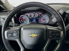 Used 2019  Chevrolet Silverado 1500 4WD Crew Cab LT at Graham Auto Mall near Mansfield, OH
