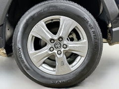 Used 2024  Toyota RAV4 XLE FWD at Graham Auto Mall near Mansfield&comma; OH