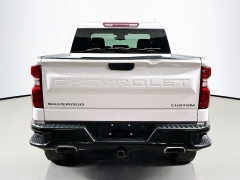 Used 2022  Chevrolet Silverado 1500 4WD Crew Cab 147" Custom Trail Boss at Graham Auto Mall near Mansfield&comma; OH