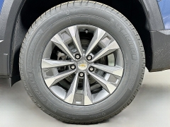 New 2026  Chevrolet Equinox AWD 4dr LT w&sol;2LT at Dutro Auto near Zanesville&comma; OH