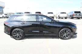 Used 2025  Toyota Crown Signia Limited AWD at Dutro Auto near Zanesville&comma; OH