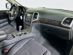 Used 2012 Jeep Grand Cherokee 4d SUV 4WD Laredo at Dutro Auto near Zanesville, OH
