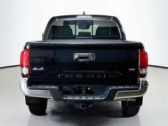 Used 2021  Toyota Tacoma 4WD SR5 Double Cab 6ft Bed V6 AT at Graham Auto Mall near Mansfield&comma; OH