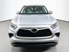 Used 2023  Toyota Highlander L FWD at Dutro Auto near Zanesville, OH