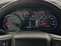 Used 2022  Chevrolet Silverado 1500 4WD Crew Cab 147" Custom at Graham Auto Mall near Mansfield&comma; OH