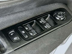 Used 2020  Jeep Renegade 4d SUV 4WD Latitude at Dutro Auto near Zanesville&comma; OH