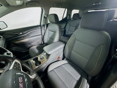 Used 2023  GMC Acadia AWD 4dr SLE at Graham Auto Mall near Mansfield, OH